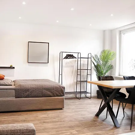 Lightplace • Groessere Gruppen • 4 Einzelzimmer • Boxspring • Smart Tv • Biergarten • Restaurant Braunschweig Esterno foto