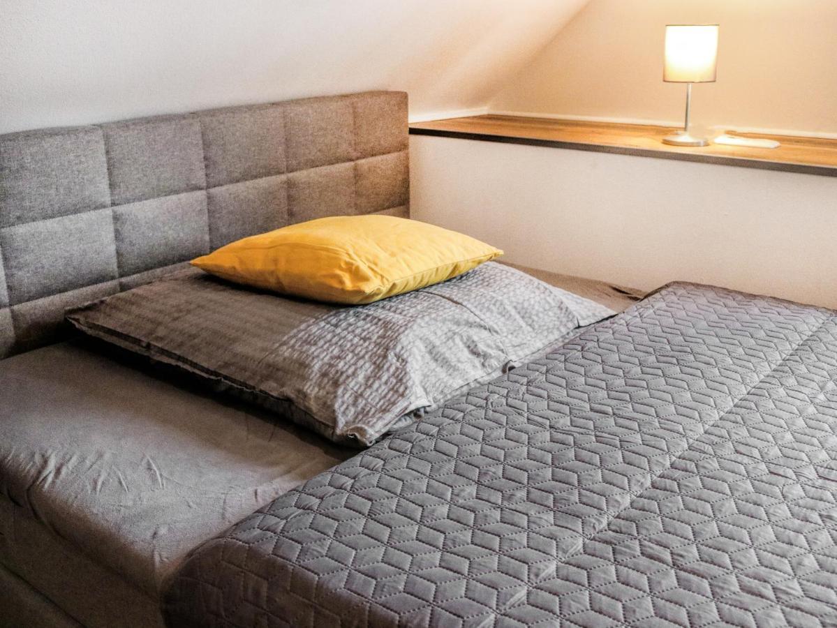 Lightplace • Groessere Gruppen • 4 Einzelzimmer • Boxspring • Smart Tv • Biergarten • Restaurant *