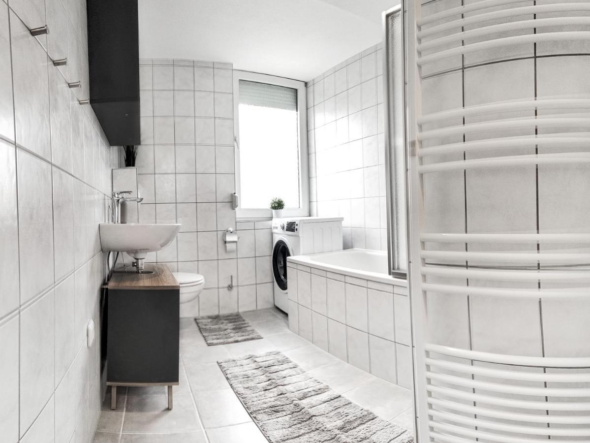 Lightplace • Groessere Gruppen • 4 Einzelzimmer • Boxspring • Smart Tv • Biergarten • Restaurant