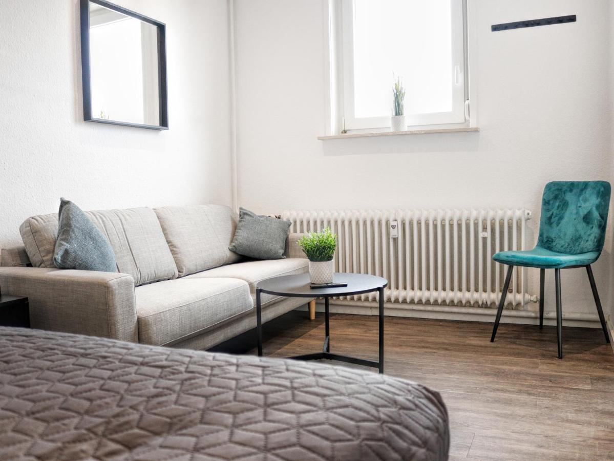 Lightplace • Groessere Gruppen • 4 Einzelzimmer • Boxspring • Smart Tv • Biergarten • Restaurant * Braunschweig
