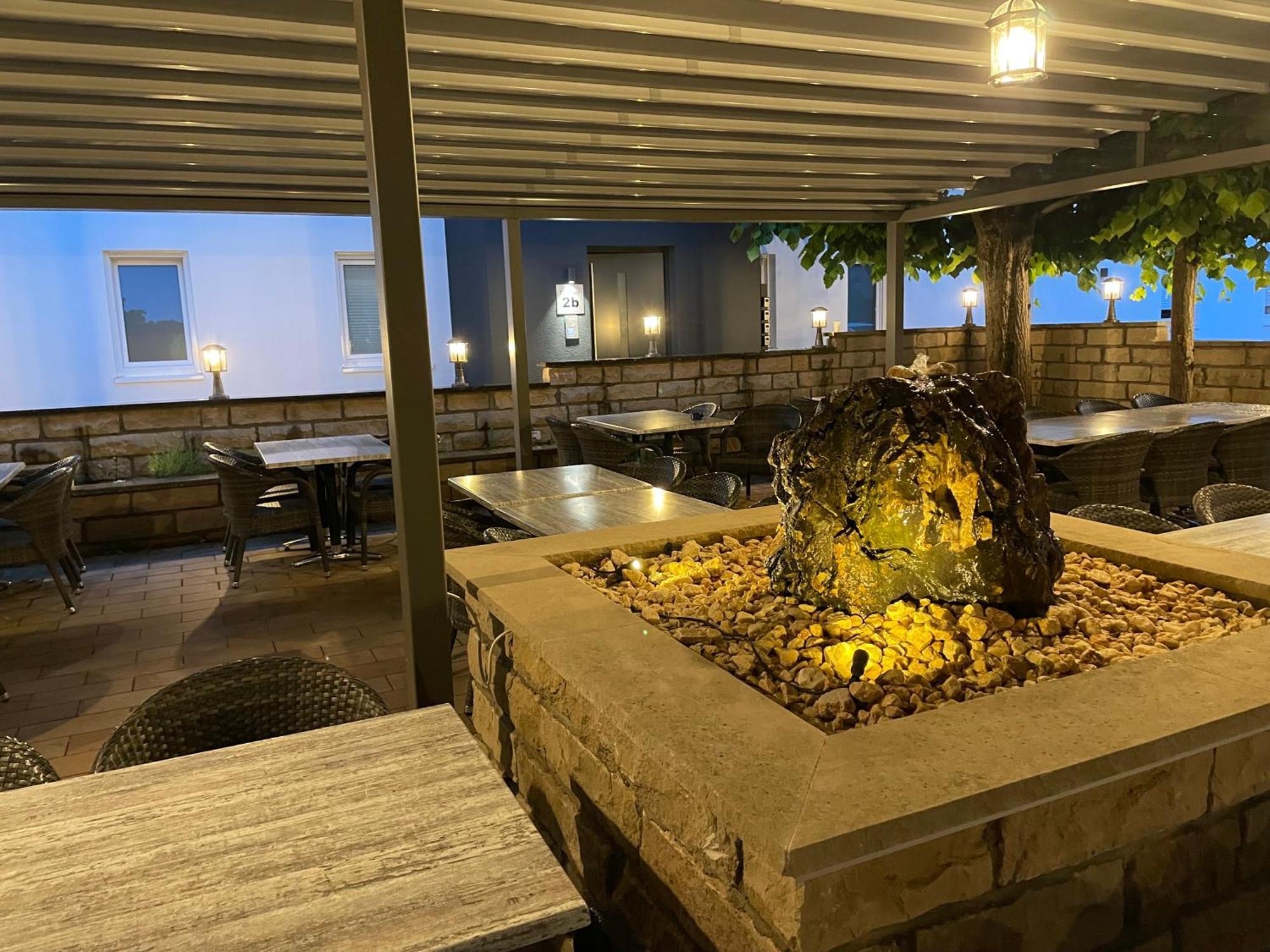 Apartment Lightplace: Smart With Biergarten & Restaurant *