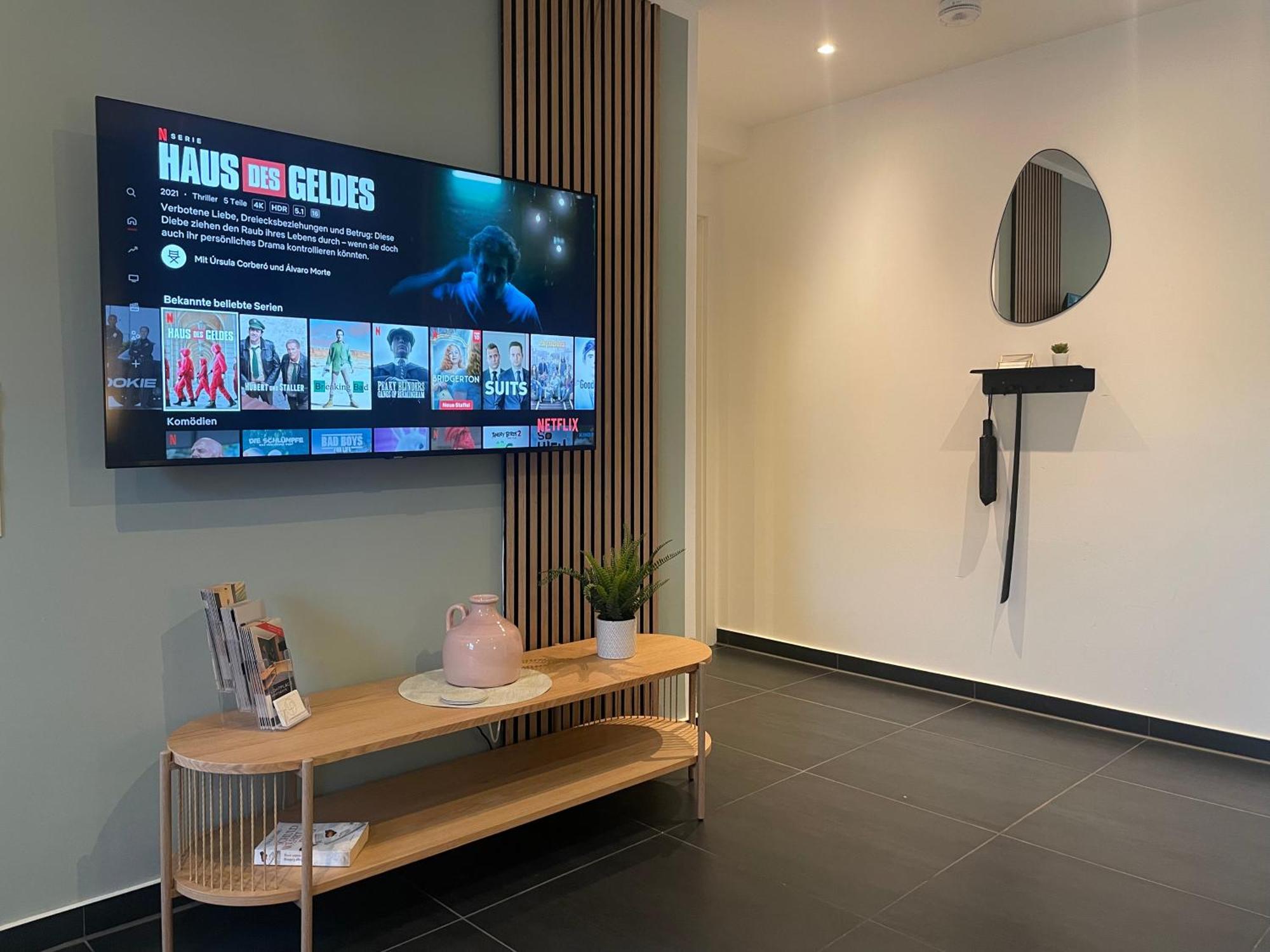 Lightplace • Groessere Gruppen • 4 Einzelzimmer • Boxspring • Smart Tv • Biergarten • Restaurant Apartment Braunschweig
